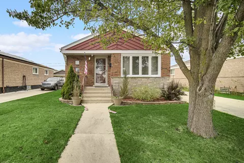 4046 W 82nd Pl, Chicago, IL 60652