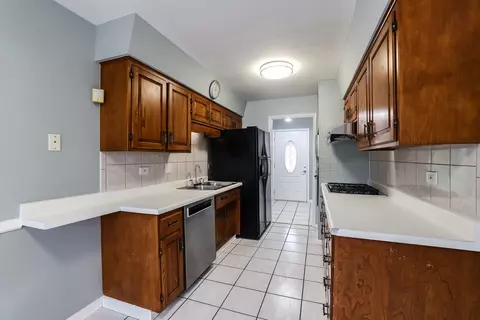 1442 Phoenix Dr, Des Plaines, IL 60018 photo 9