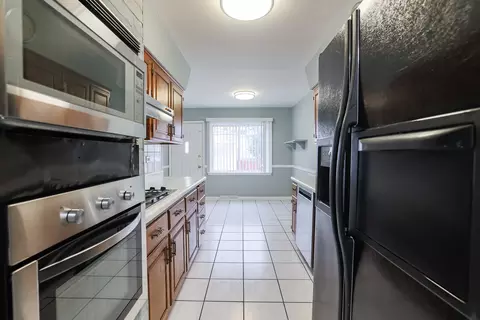 1442 Phoenix Dr, Des Plaines, IL 60018 photo 10