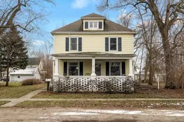 314 E Jefferson St, Clinton, IL 61727