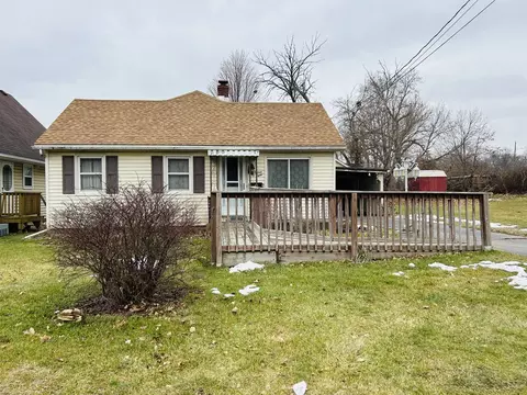 1608 S Rawleigh Ave, Freeport, IL 61032