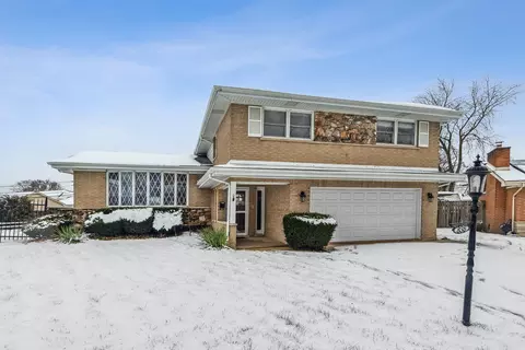 838 E 163rd Pl, South Holland, IL 60473