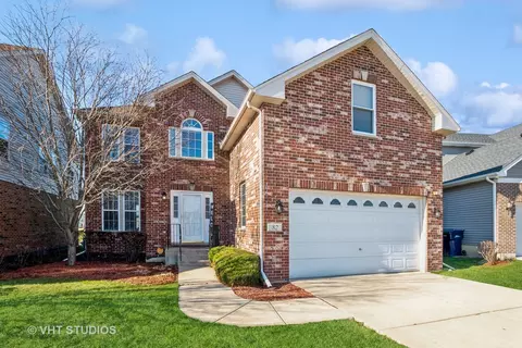 82 Stephens St, Matteson, IL 60443