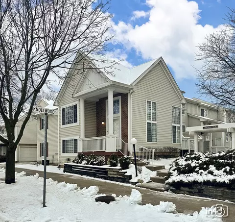 320 Knollwood Ct, Bolingbrook, IL 60440