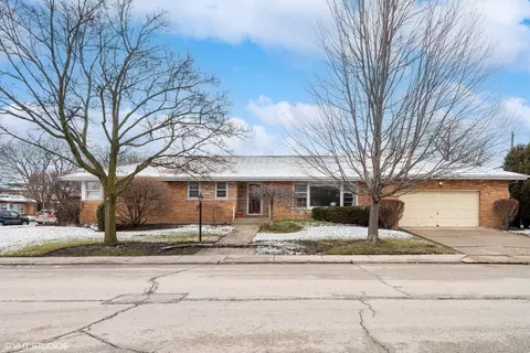 7303 N Kedvale Ave, Lincolnwood, IL 60712