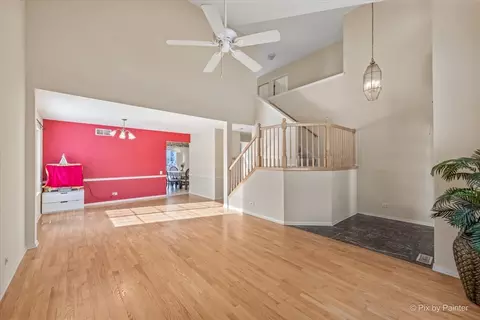 460 Topaz Ln, Bartlett, IL 60103 photo 9