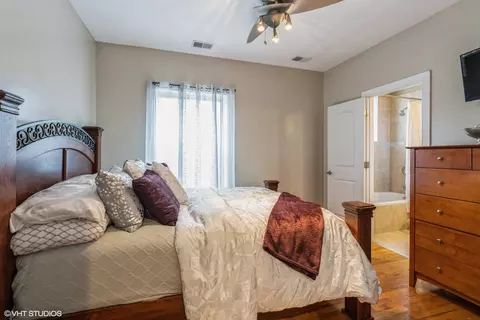 534 E 44th St #3, Chicago, IL 60653 photo 7