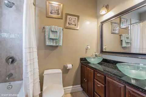534 E 44th St #3, Chicago, IL 60653 photo 8