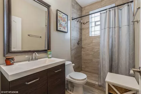 534 E 44th St #3, Chicago, IL 60653 photo 11