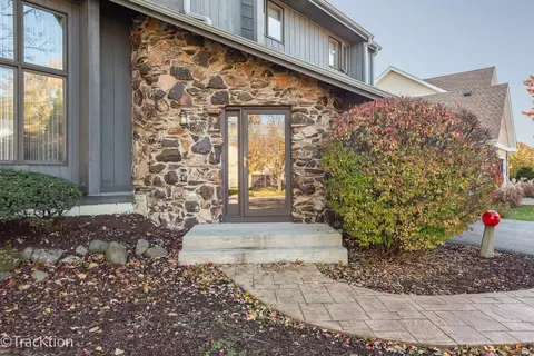 1710 Hickory Ln, Wheaton, IL 60187 photo 9