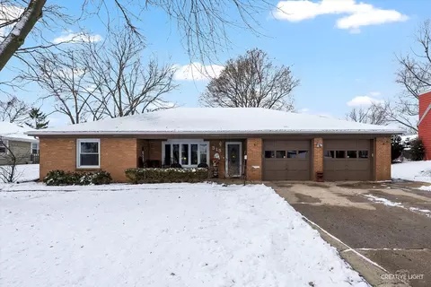 315 Ingleside Ave, Aurora, IL 60506