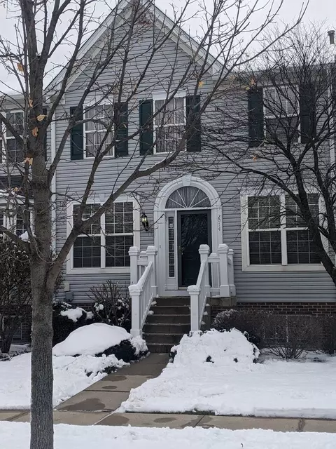 2014 Peterson Pl, Batavia, IL 60510