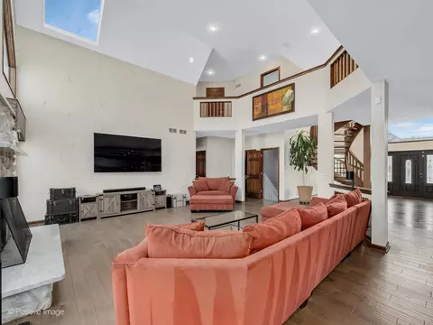 26 W070 Deerpoint Dr, Wheaton, IL 60187 photo 15