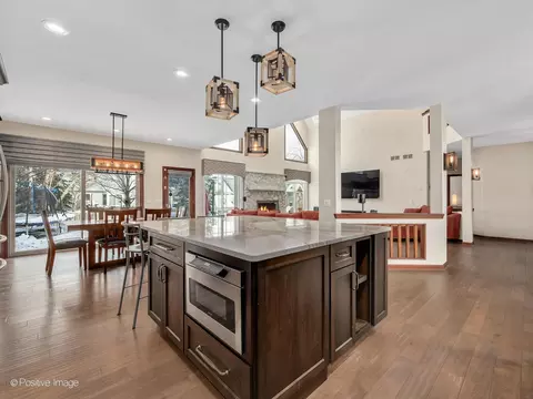 26 W070 Deerpoint Dr, Wheaton, IL 60187 photo 10