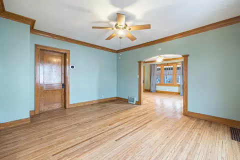 254 Moseley St, Elgin, IL 60123 photo 12