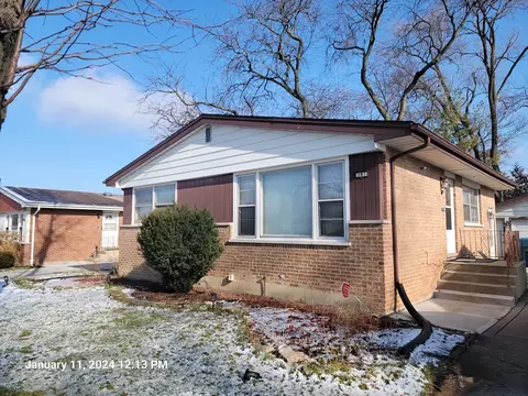 161 Kathleen Ln, Chicago Heights, IL 60411