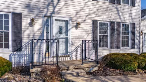 Exterior - 406 Ironwood Cc Dr, Normal, IL 61761 photo 8 of 9