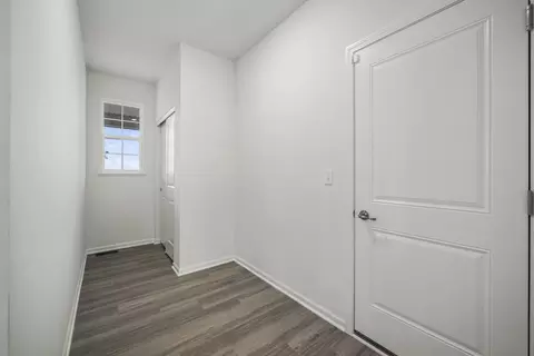 1825 Limestone Dr, Elgin, IL 60124 photo 7