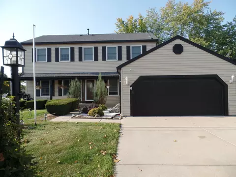 8 Ascot Ln, Streamwood, IL 60107
