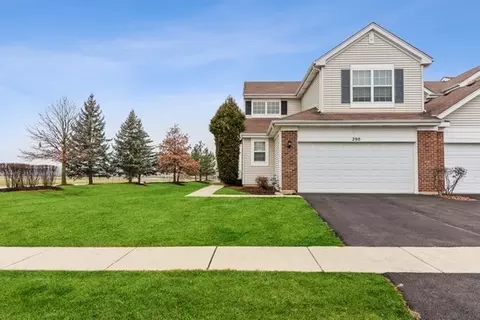 290 Macintosh Ave, Woodstock, IL 60098