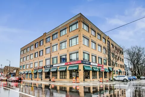 4751 N Artesian Ave #407, Chicago, IL 60625