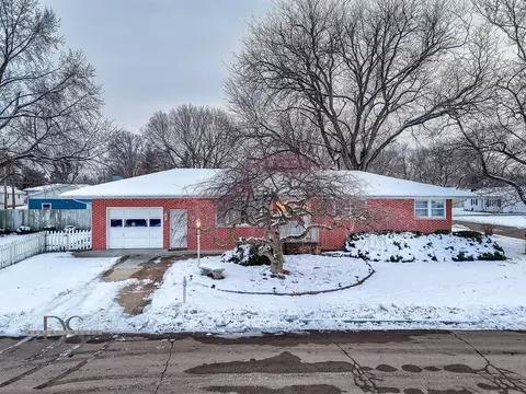 113 Lockrem St, Ottawa, IL 61350 photo 4