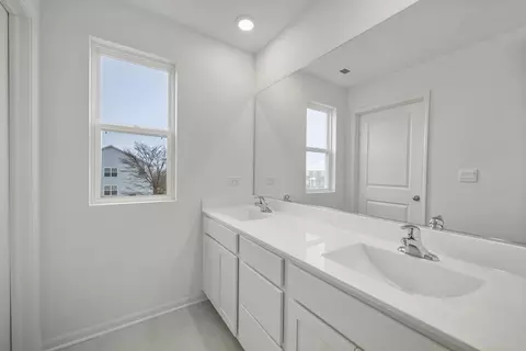 2026 Legacy Pointe Blvd, Plainfield, IL 60586 photo 13