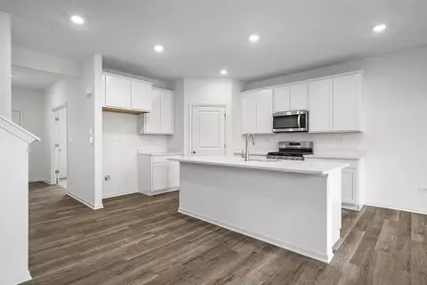 2026 Legacy Pointe Blvd, Plainfield, IL 60586 photo 4