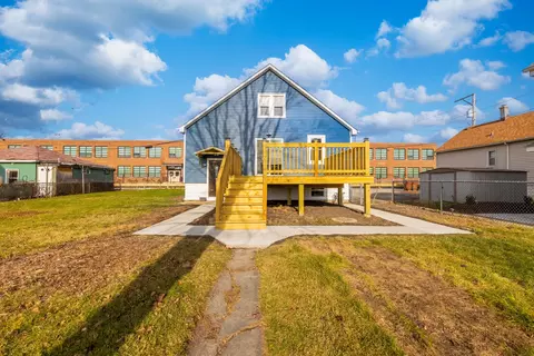 7324 W 60th Pl, Summit, IL 60501