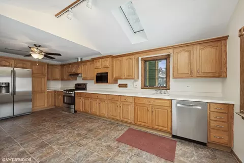 28 Hickory Ln, Algonquin, IL 60102 photo 5