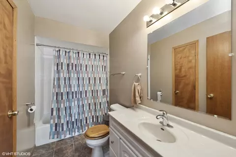 28 Hickory Ln, Algonquin, IL 60102 photo 14