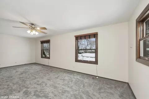 28 Hickory Ln, Algonquin, IL 60102 photo 9