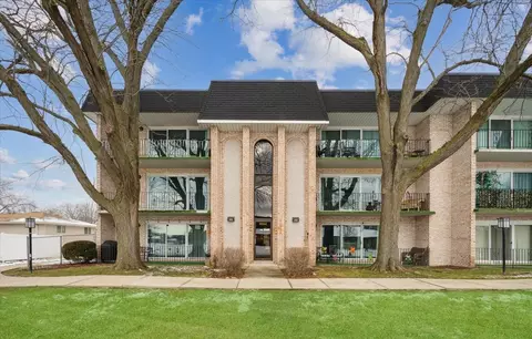 9204 S Pulaski Rd #1-E, Oak Lawn, IL 60453
