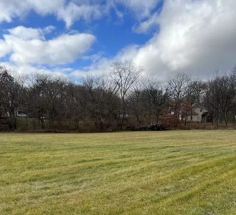 5706 Amherst Ct, Mchenry, IL 60050