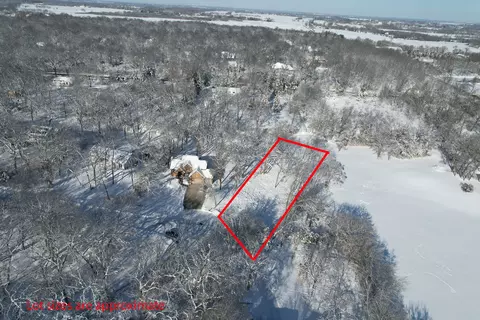 5706 Amherst Ct, Mchenry, IL 60050 photo 3