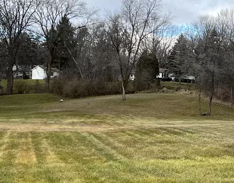 5706 Amherst Ct, Mchenry, IL 60050 photo 2