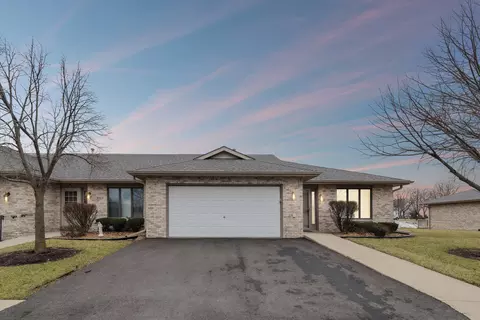2534 Par Four Ct, Joliet, IL 60436
