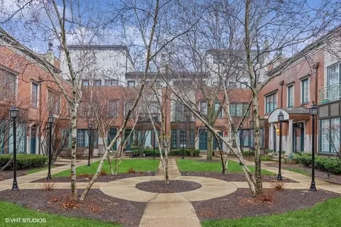 1439 S Prairie Ave #E, Chicago, IL 60605