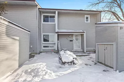 857 Oakside Ln, University Park, IL 60484
