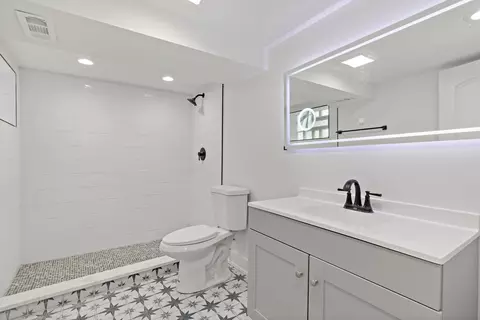 8744 S Lowe Ave, Chicago, IL 60620 photo 12