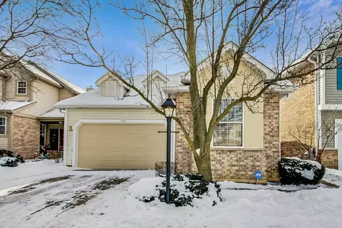 1105 Essex Dr, Oakbrook Terrace, IL 60181