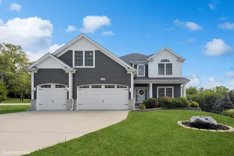 1 N355 Blue Ridge Ct, Wheaton, IL 60187