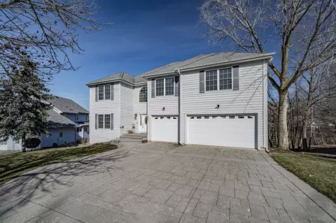 467 Delaware Cir, Bolingbrook, IL 60440