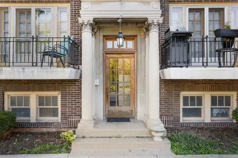 410 N Prairie St #6, Champaign, IL 61820