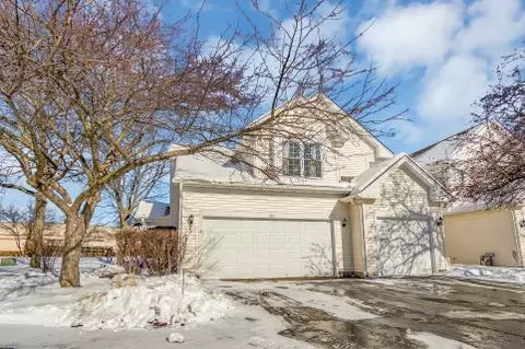 301 Canterbury Ct, Oswego, IL 60543