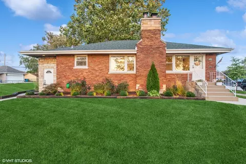 9559 Kilpatrick Ave, Oak Lawn, IL 60453