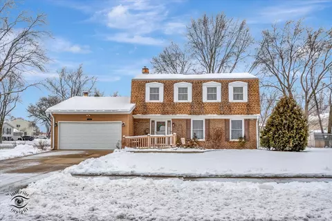 1163 E Hull Dr, Wheaton, IL 60189