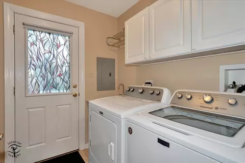 1163 E Hull Dr, Wheaton, IL 60189 photo 15