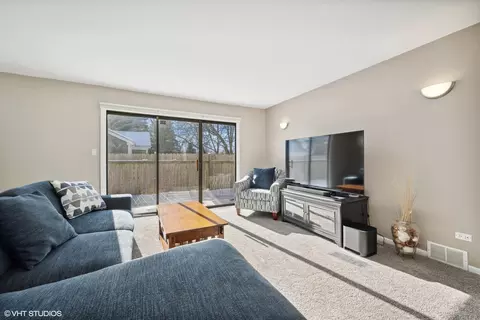 714 Juneway Ave, Deerfield, IL 60015 photo 3