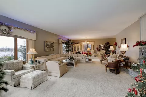 Living - 12606 E 1100 North Rd, Chenoa, IL 61726 photo 8 of 10